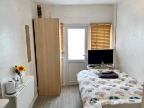 Rooms at EEJ